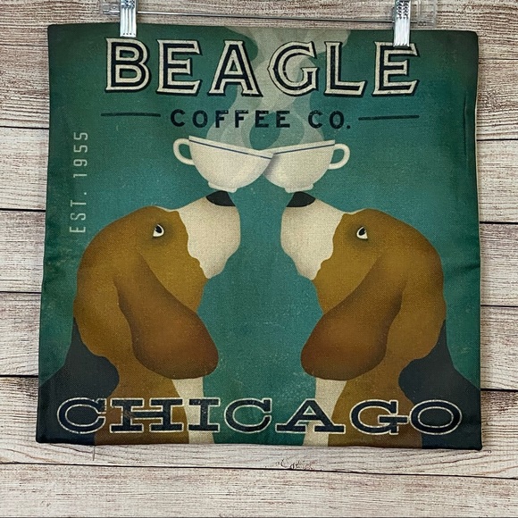 Beagle Coffee Co. Chicago Dog Pillow Cover - Picture 4 of 4